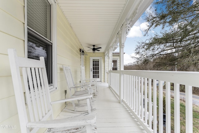 balcony with a ceiling fan