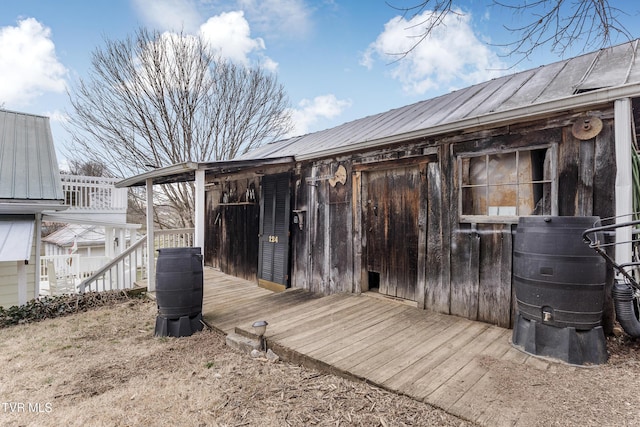 exterior space with an outbuilding