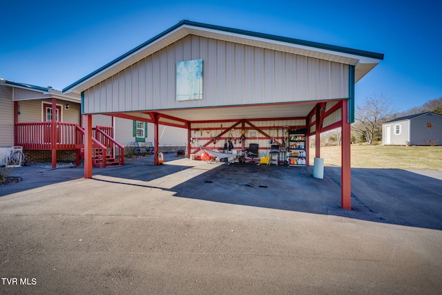 exterior space featuring an outbuilding