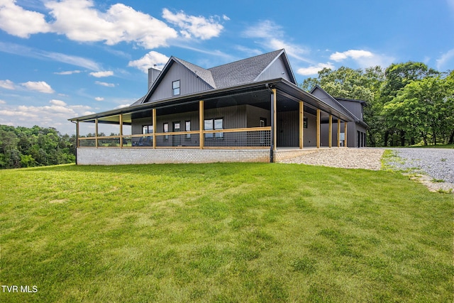 2150 Sunnyside Rd, Greeneville, TN 37743 - back of property with a chimney and a yard
