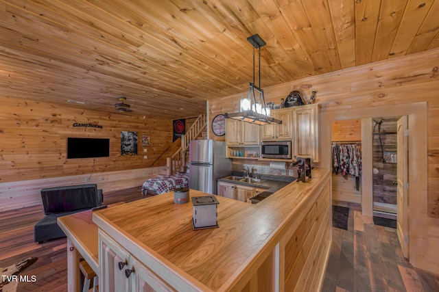 1565 Broad St, Elizabethton, TN 37643 - photo 31