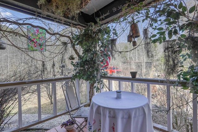 balcony featuring grilling area