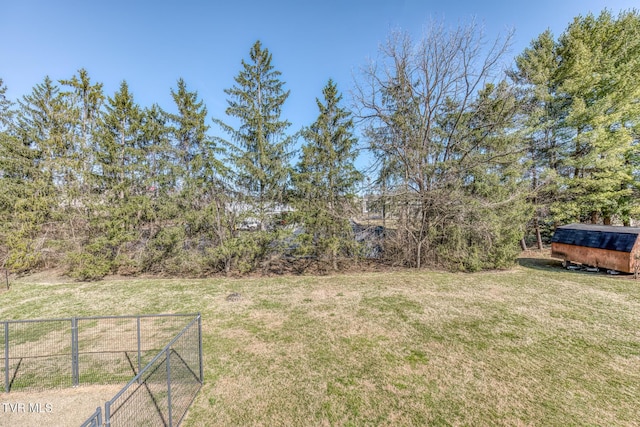 view of yard featuring fence