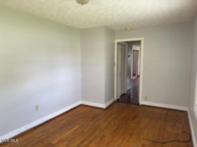 1310 E Chilhowie Ave, Johnson City, TN 37601 - photo 15