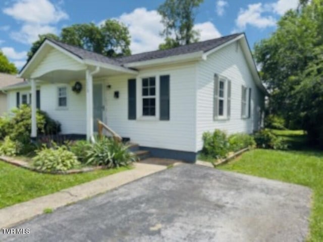 1310 E Chilhowie Ave, Johnson City, TN 37601 - photo 6