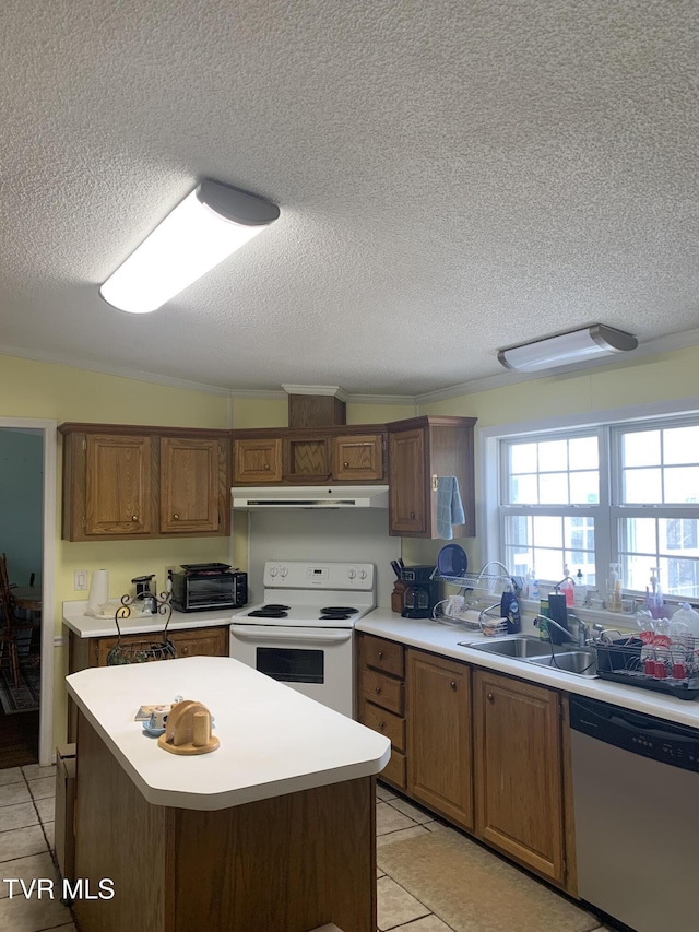 kitchen featuring under cabinet range hood, light countertops, electric stove, and stainless steel dishwasher