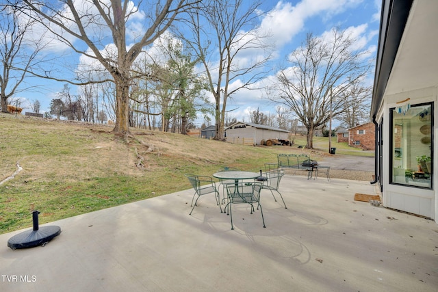 2256 Boones Creek Rd, Johnson City, TN 37615 - view of patio featuring outdoor dining space