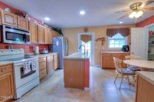 123 Bermuda Dr, Jonesborough, TN 37659