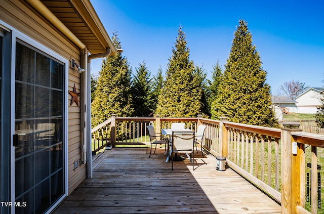 deck featuring outdoor dining space