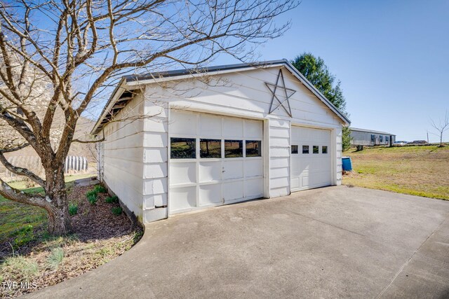 view of detached garage