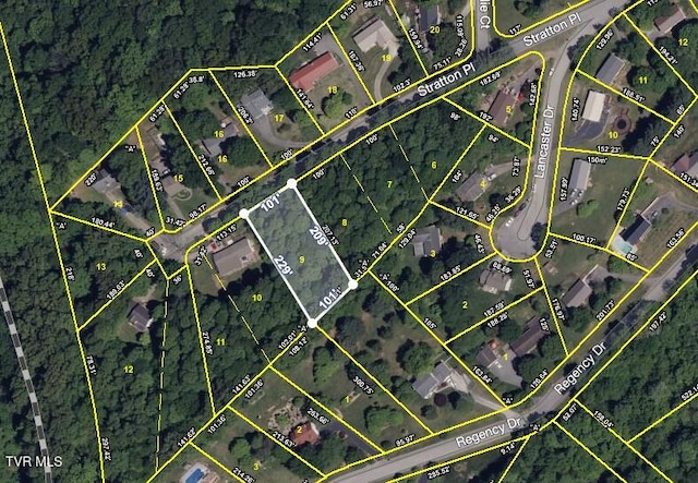 129 Stratton Pl, Kingsport, TN 37663 - aerial overview of property's location featuring property parcel outlined