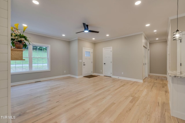 129 Stratton Pl, Kingsport, TN 37663 - spare room featuring a ceiling fan, light wood finished floors, crown molding, and recessed lighting