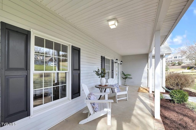 view of patio / terrace with covered porch