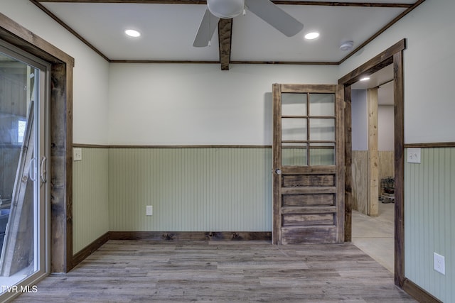 368 Ripshin Lake Rd, Roan Mountain, TN 37687 - unfurnished room featuring wainscoting, wood finished floors, a ceiling fan, a smoke detector, and recessed lighting