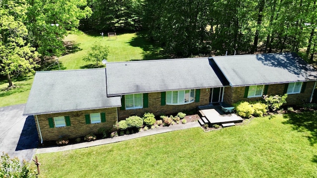 12226 Sands Rd, Coeburn, VA 24230 - ranch-style house with brick siding and a front yard