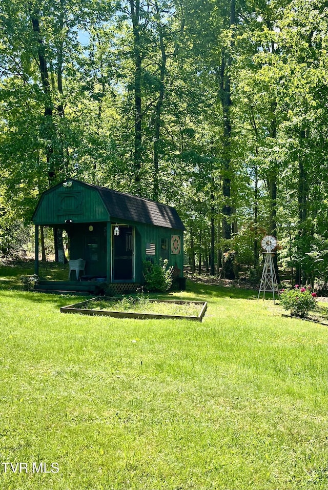 12226 Sands Rd, Coeburn, VA 24230 - view of grassy yard featuring an outdoor structure