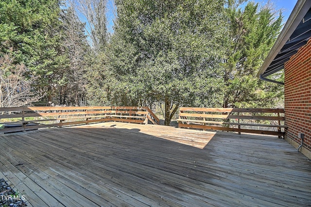 415 Fairgrounds Rd, Greeneville, TN 37745 - view of wooden deck
