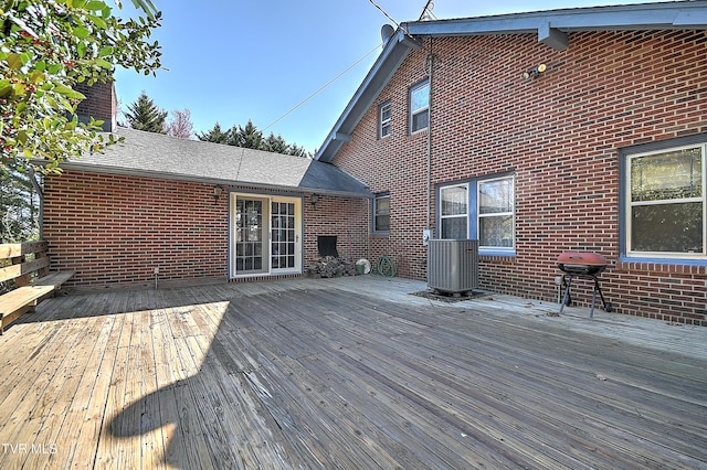 415 Fairgrounds Rd, Greeneville, TN 37745 - wooden deck featuring central air condition unit and area for grilling