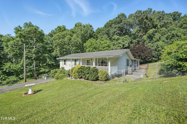 529 Hiwassee St, Mount Carmel, TN 37645 - photo 3