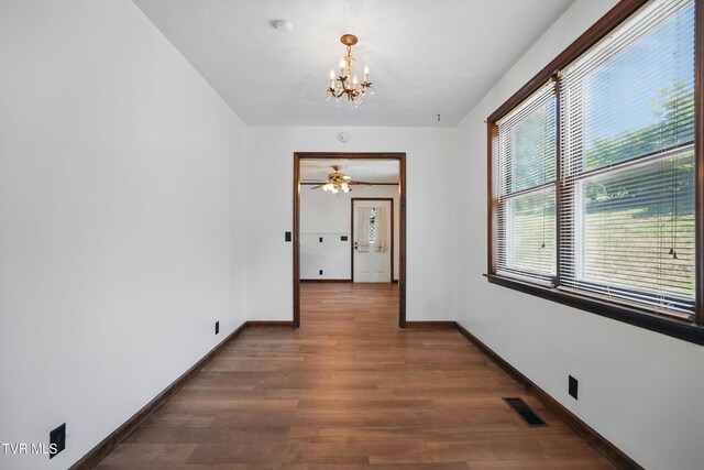 529 Hiwassee St, Mount Carmel, TN 37645 - photo 9
