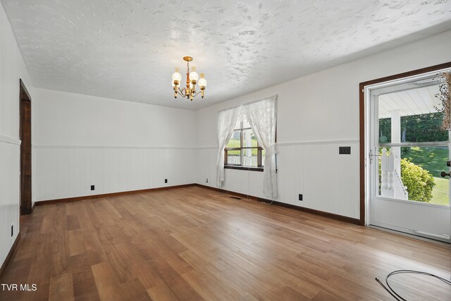 529 Hiwassee St, Mount Carmel, TN 37645 - photo 7