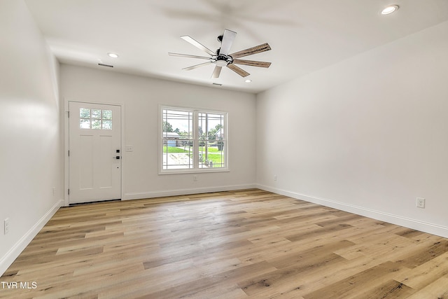 703 Swadley Rd, Johnson City, TN 37601 - entrance foyer featuring ceiling fan, recessed lighting, light wood-style flooring, and baseboards