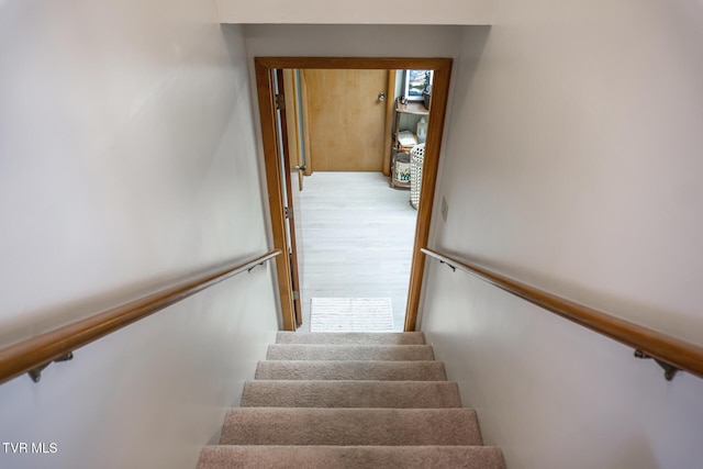 118 Starlite Dr, Greeneville, TN 37743 - view of stairway