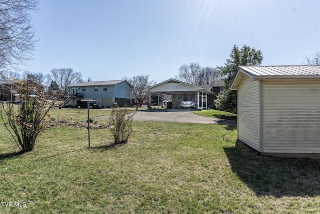 118 Starlite Dr, Greeneville, TN 37743 - view of yard with driveway and an outbuilding
