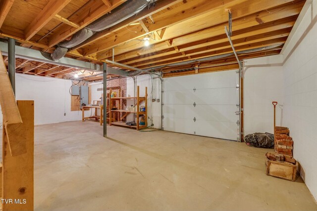 2017 Springfield Ave, Kingsport, TN 37664 - view of garage
