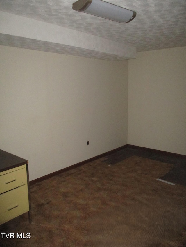 145 Rock City Rd, Kingsport, TN 37664 - unfurnished room featuring baseboards