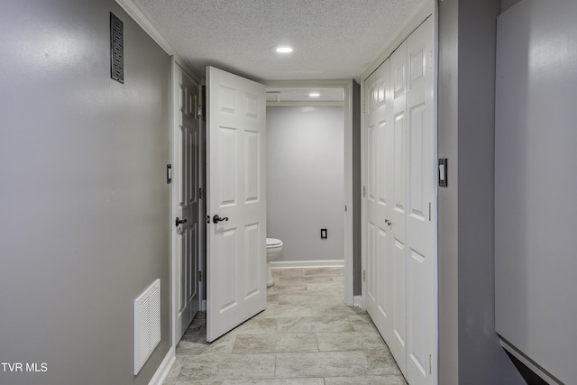 232 Meadow Dr, Bristol, TN 37620 - hall with a textured ceiling and recessed lighting