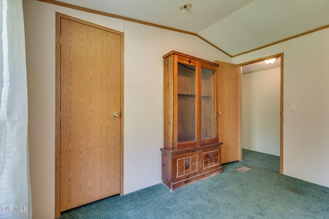120 Bear Hollow Rd, Bristol, TN 37620 - unfurnished bedroom featuring lofted ceiling, ornamental molding, and carpet