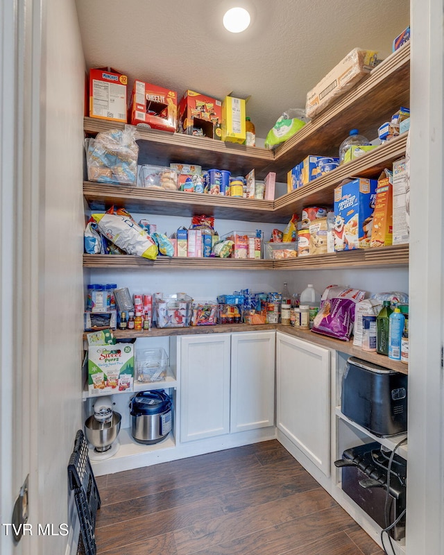 1205 Stamp Lodge Rd, Kingsport, TN 37660 - view of pantry