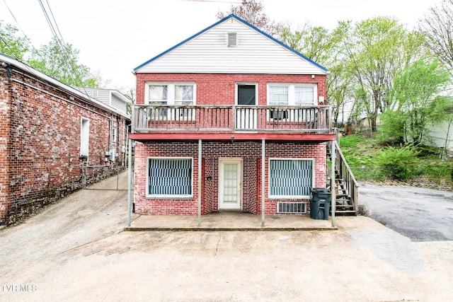 1416 Lynn Garden Dr, Kingsport, TN 37665 - view of front of home with brick siding