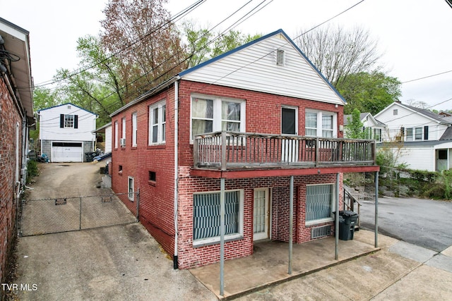 1416 Lynn Garden Dr, Kingsport, TN 37665 - view of front of property with a garage, concrete driveway, and brick siding