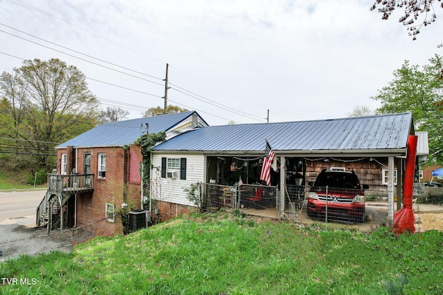 1416 Lynn Garden Dr, Kingsport, TN 37665 - view of front of property featuring stairs and metal roof