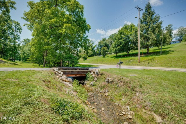 1703 Rock Springs Rd, Kingsport, TN 37664 - photo 9