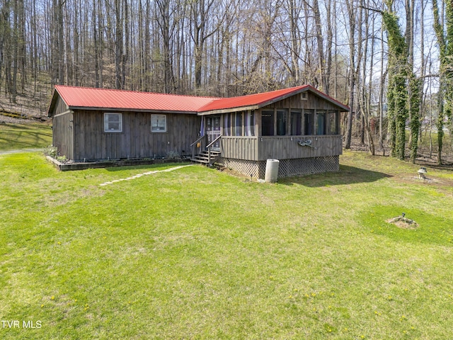 23324 Denton Valley Rd, Abingdon, VA 24211 - view of front facade featuring metal roof, a front lawn, and entry steps