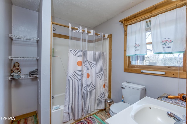23324 Denton Valley Rd, Abingdon, VA 24211 - bathroom with toilet, a sink, shower / tub combo with curtain, and a textured ceiling