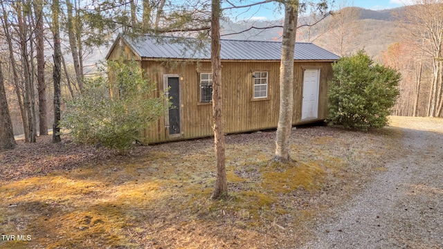 view of outbuilding with an outbuilding