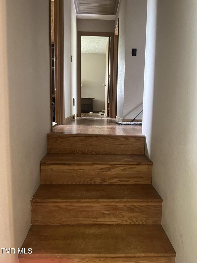 4235 Kiser Rd, Coeburn, VA 24230 - view of staircase