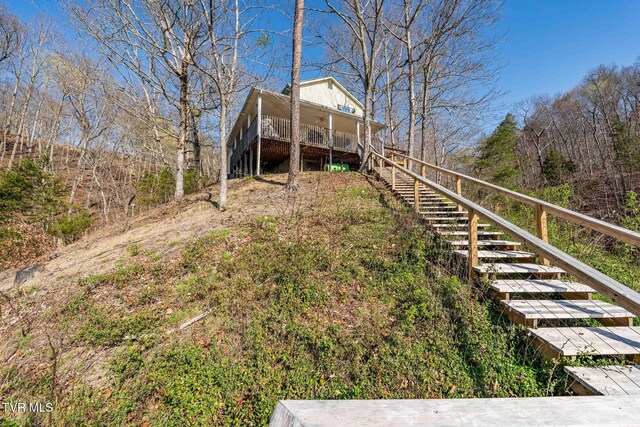 403 Deerlick Rd, Piney Flats, TN 37686 - view of yard featuring stairway