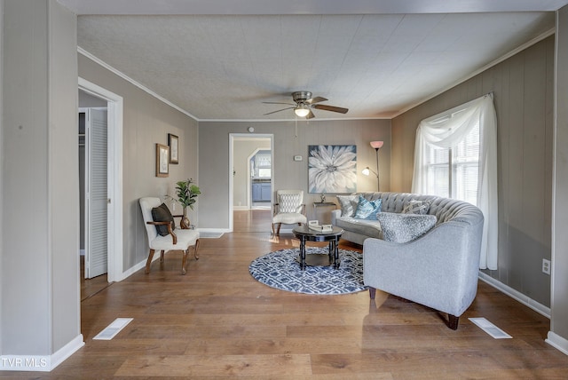 5744 Orebank Rd, Kingsport, TN 37664 - living room featuring crown molding, visible vents, a wealth of natural light, and wood finished floors