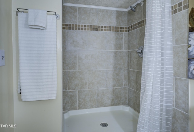 5744 Orebank Rd, Kingsport, TN 37664 - full bath featuring a shower stall