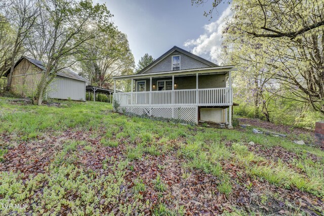5744 Orebank Rd, Kingsport, TN 37664 - rear view of property with a porch