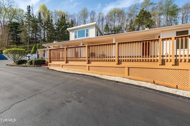 166 Lonesome Dove Ln, Elizabethton, TN 37643 - view of front of property with a wooden deck