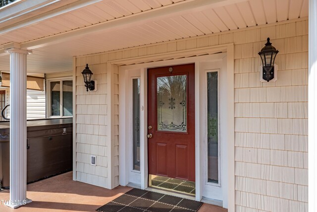 166 Lonesome Dove Ln, Elizabethton, TN 37643 - view of exterior entry with a porch