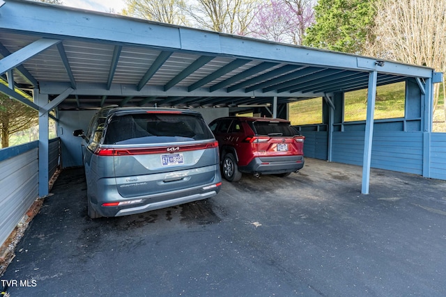 166 Lonesome Dove Ln, Elizabethton, TN 37643 - view of car parking with a carport