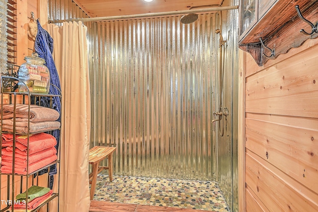 521 Baywood Dr, Piney Flats, TN 37686 - full bathroom featuring a stall shower