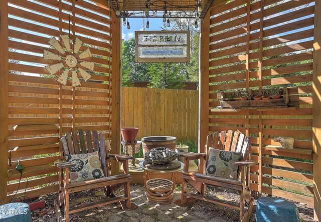 521 Baywood Dr, Piney Flats, TN 37686 - view of patio featuring fence